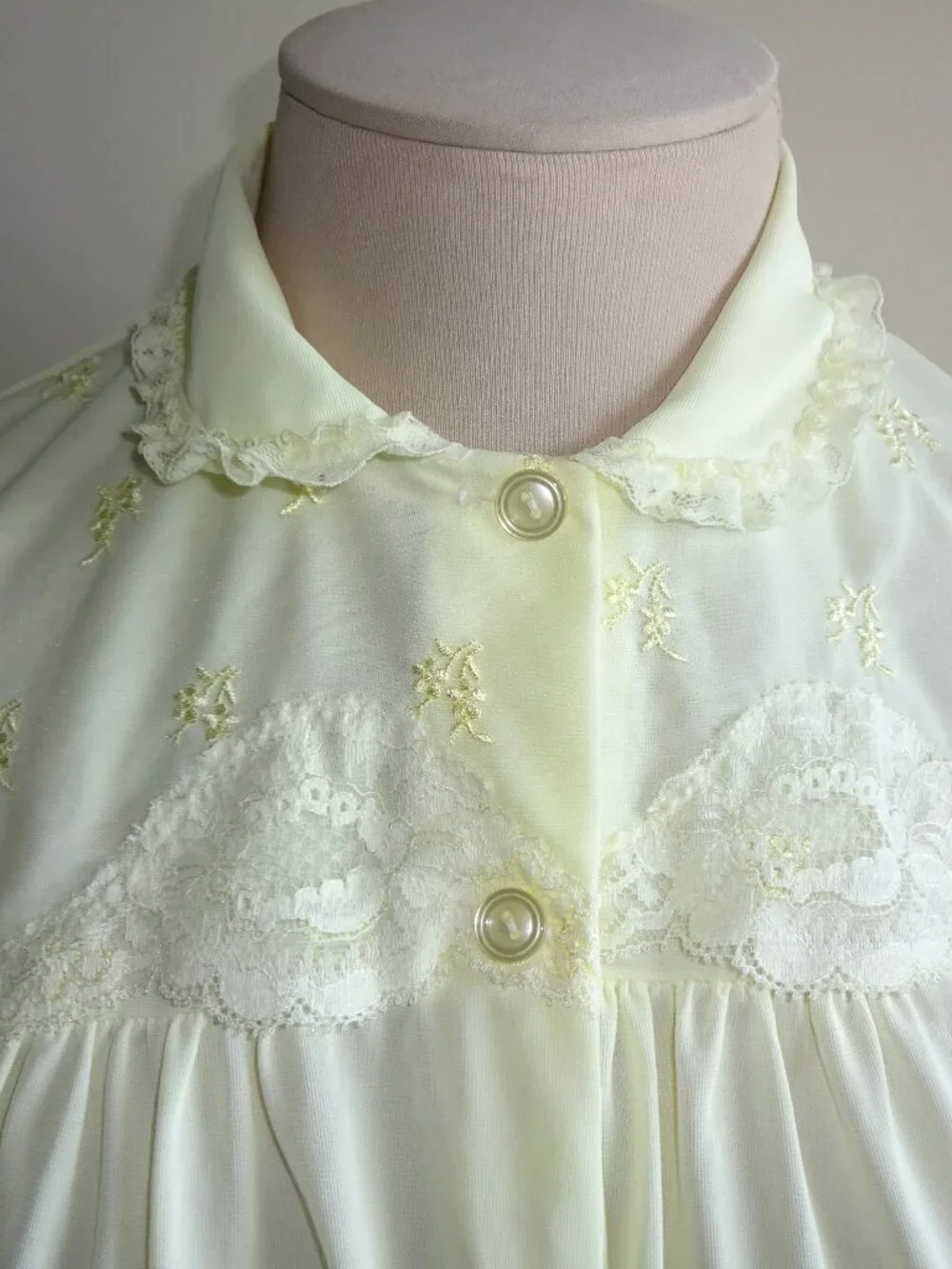 Vintage 1960s Yellow Philmaid PML Inc Bed Jacket 32 34 XS S Nylon Floral Lace